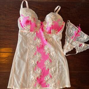 Victoria's Secret Swarovski? Crystals Lace 36D Chemise/Babydoll W v-string L-EUC